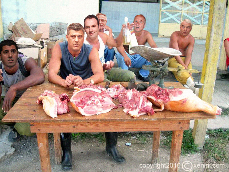 Ne foto: Zyrtaret e larte, tu “pre” me %.